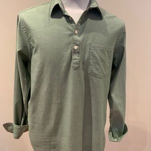 Men’s Banana Republic casual green shirt size L